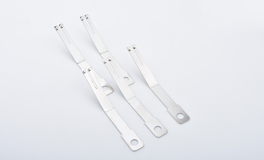 Hardware rivets
