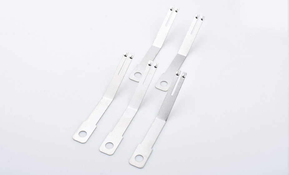 Hardware rivets