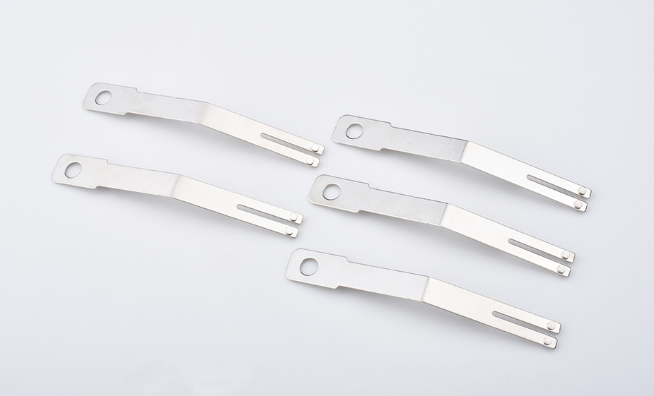 Hardware rivets